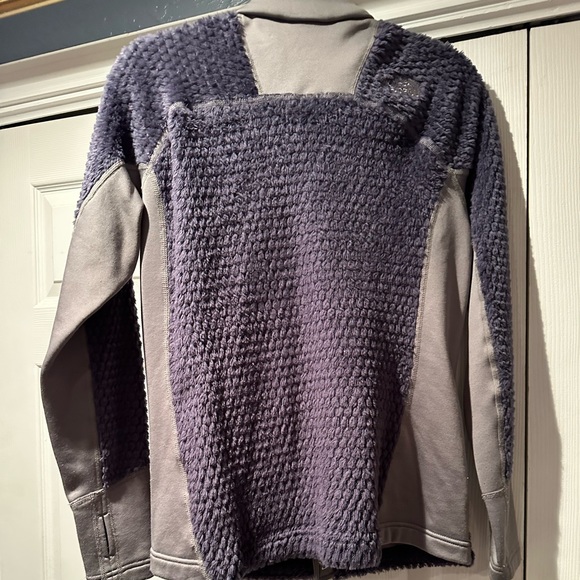 North Face Purple Fur Zip Up Jacket - Picture 2 of 5